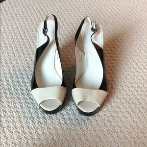 Color block cream, black and gray platform wedge